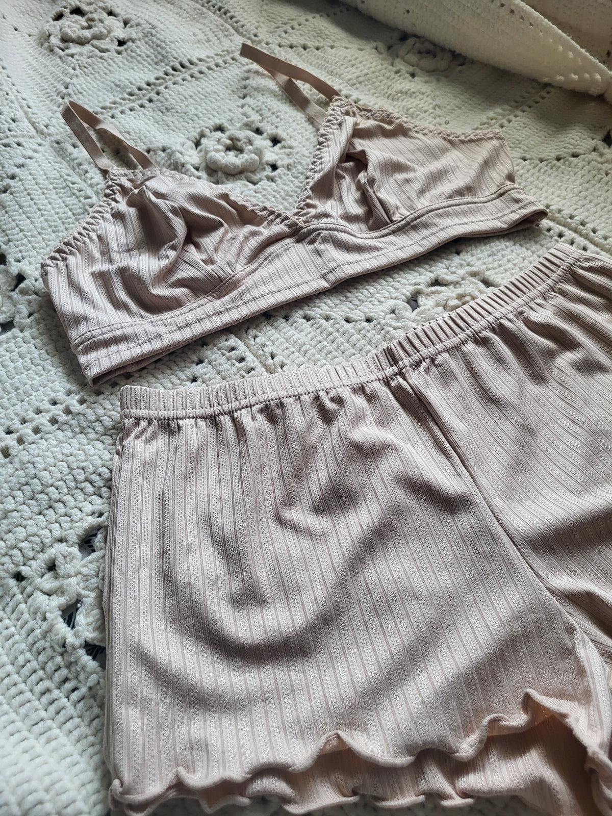 Basic frill sleep set