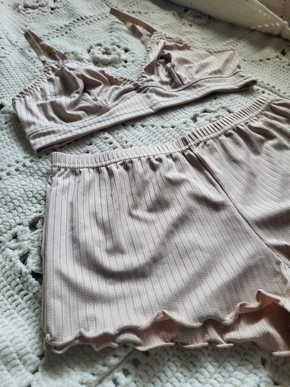 Basic frill sleep set